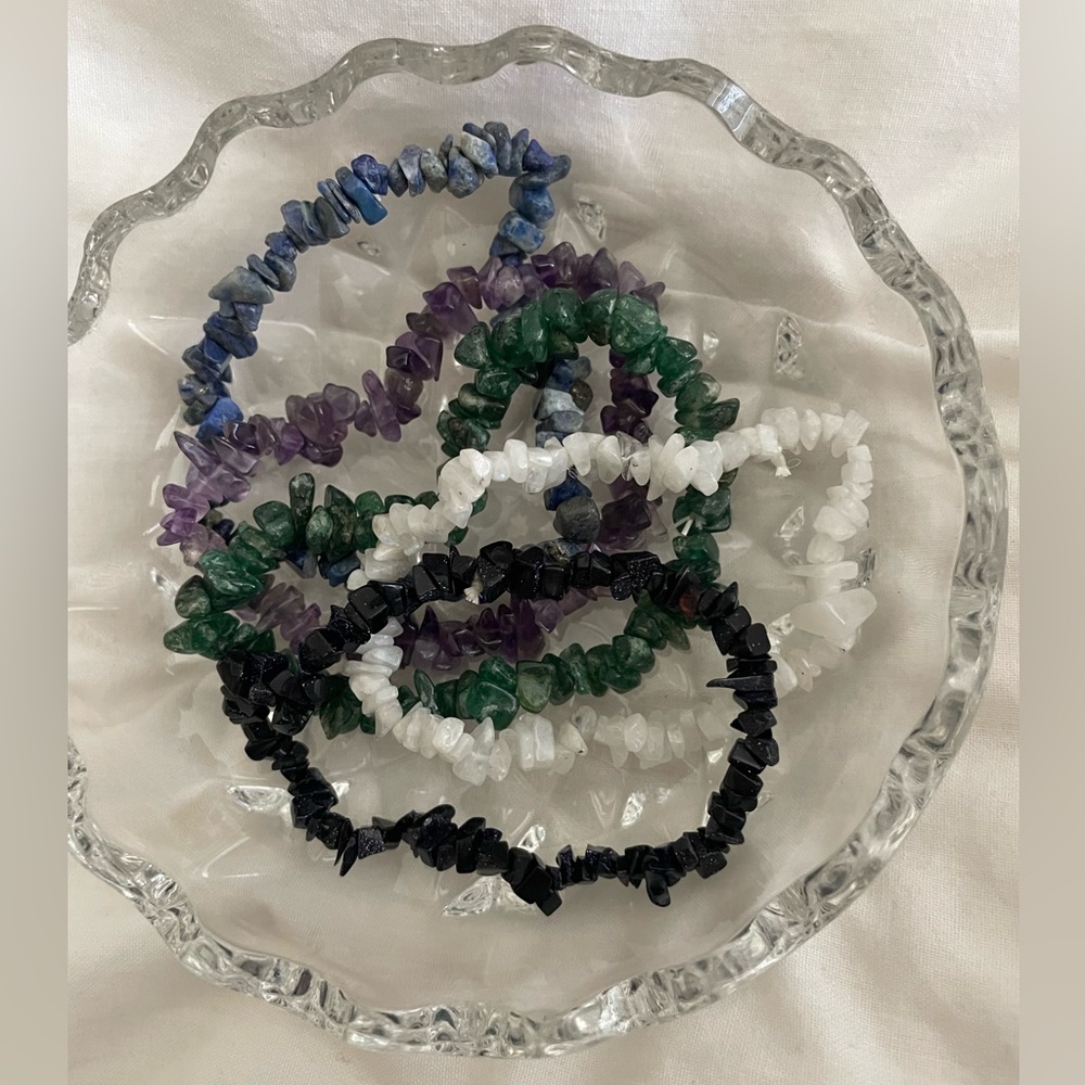 Crystal Chip Bracelet 🔮